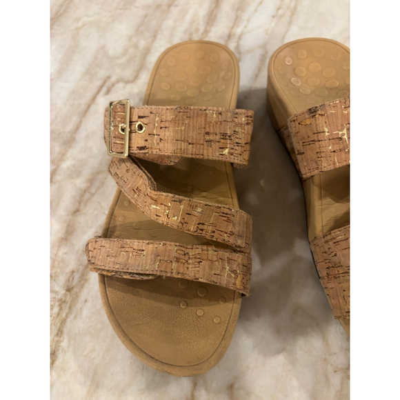 Women's Vionic Cork Sandals Size 9 (10) Beige Gold - Picture 2 of 13